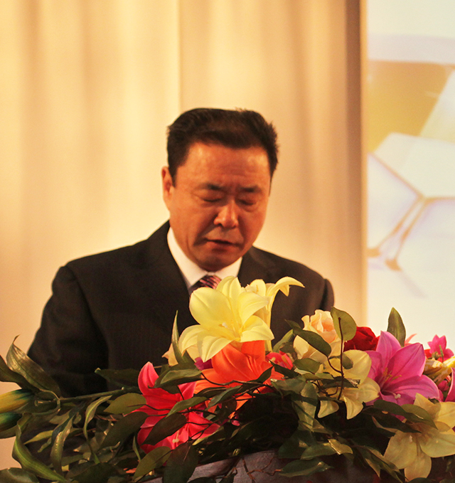 <p>挖潛降本 苦練內(nèi)功 自強不息 共同成長<br> 河(hé)北東方富達(dá)機械有限公司召開2016年度供應商大會</p> <p> </p> <p>